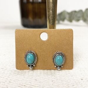 NEW Western Oval Cowgirl Filigree Star Turquoise color stud Earrings Boutique